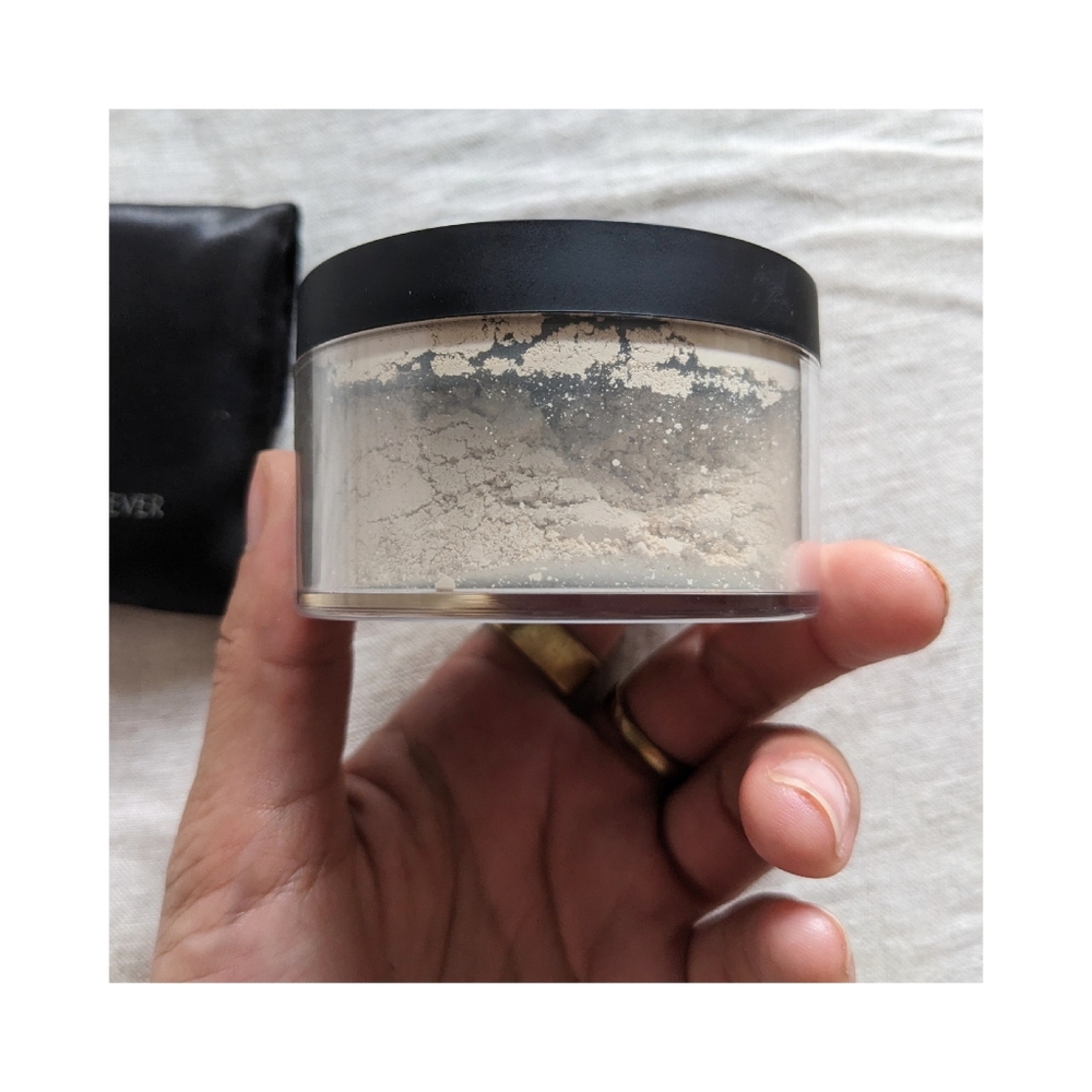 NWT Ultra HD Setting Powder - Picture 4 of 6